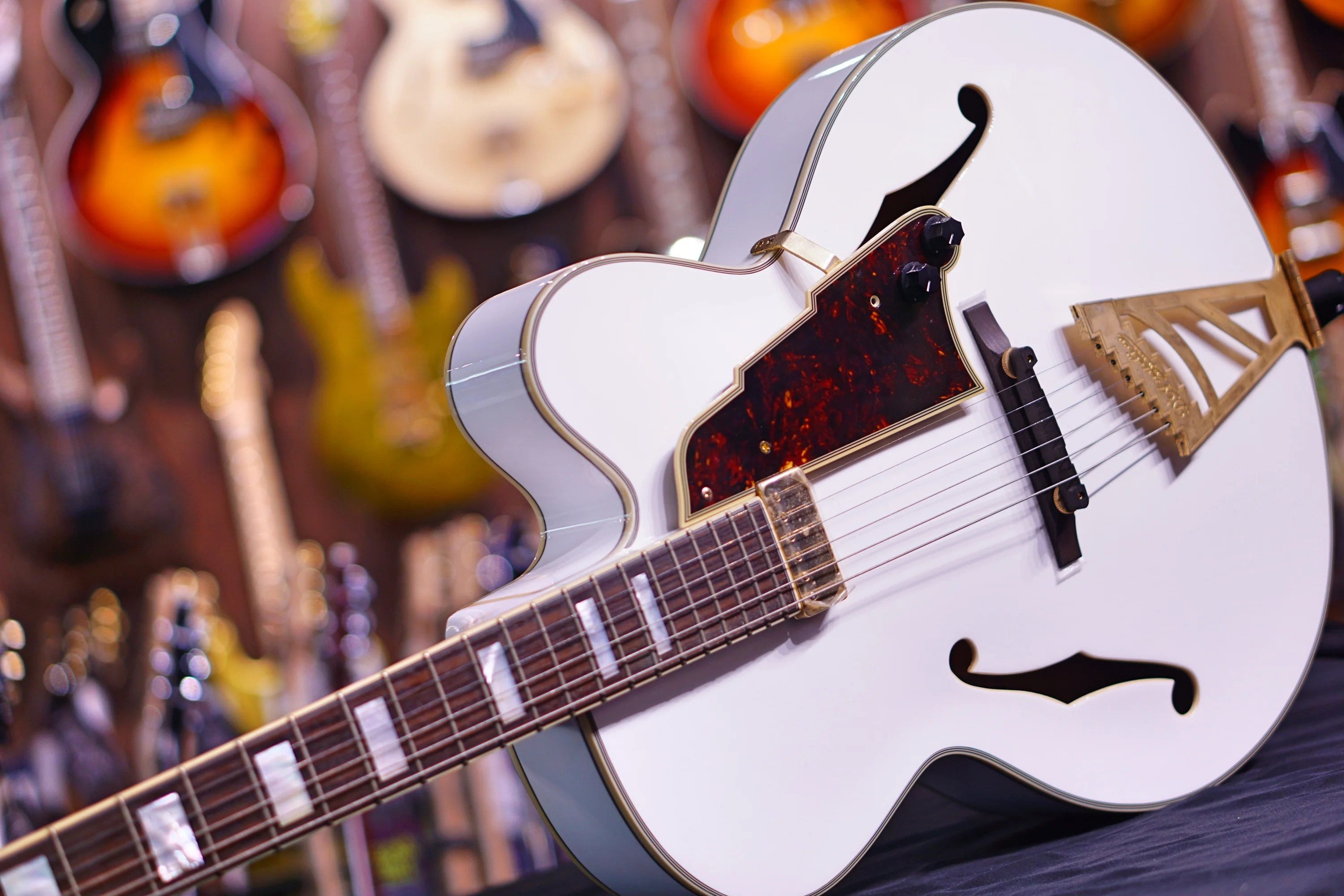 Dangelico ARCHTOP-floating WHITE DAEXL1WH  US14050125 - Image 4