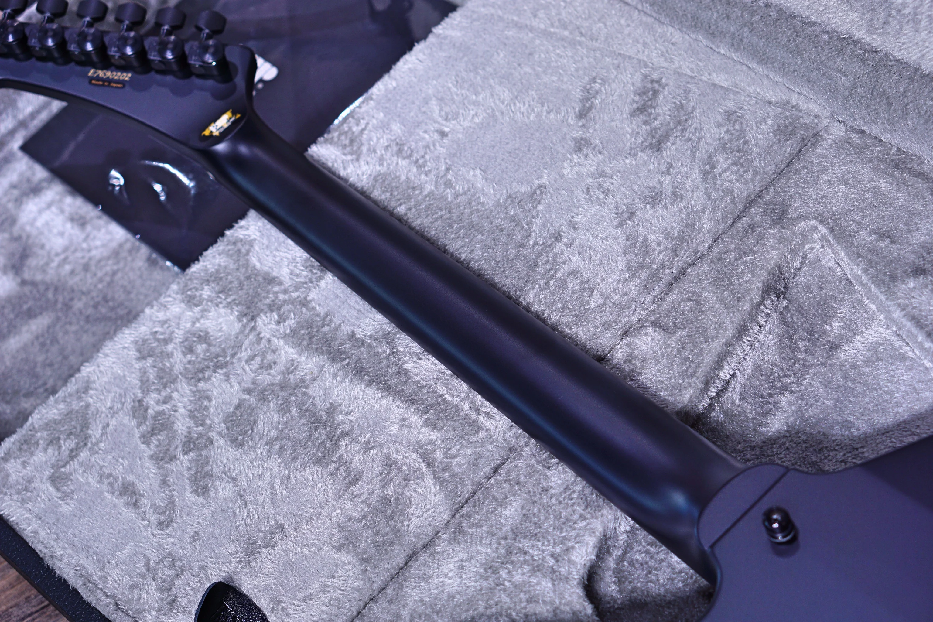 ESP Snakebyte James Hetfield signature satin Black E7690202 - Image 8