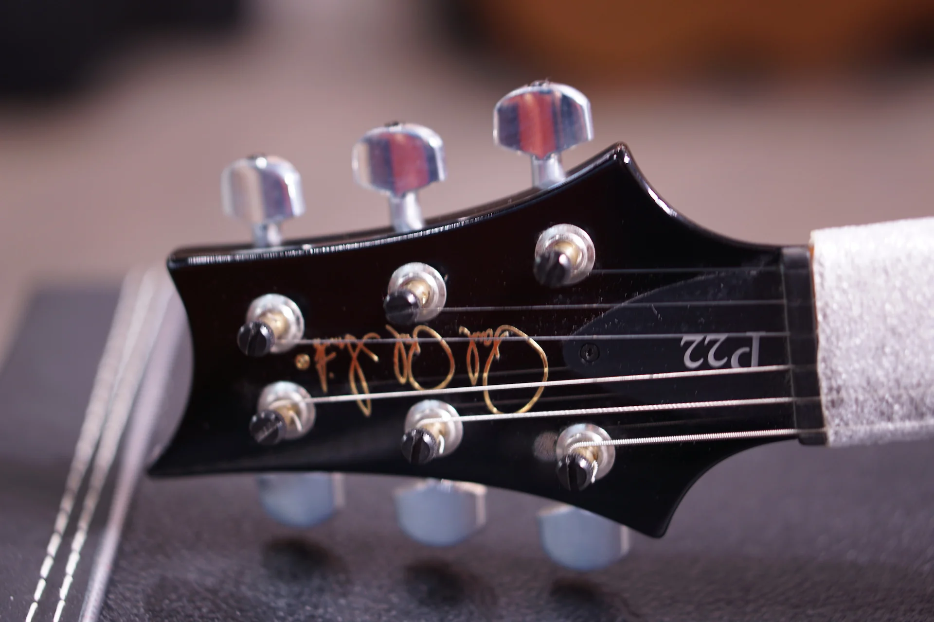 PRS P22, NON-10, PIEZO STTP NICKEL HARDWARE GREY BLACK sn 197544 ( DEMO UNIT  ) - Image 5